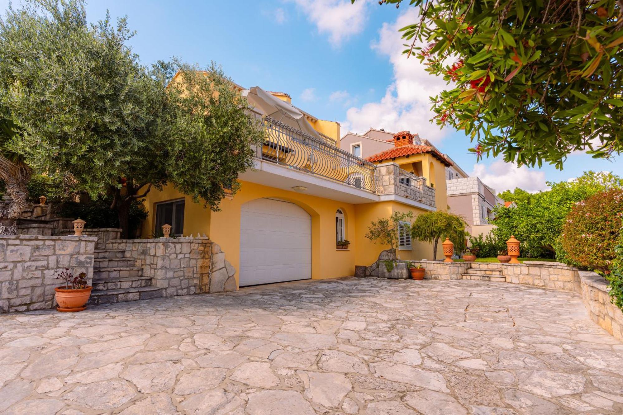 House 4 You Лумбарда Экстерьер фото